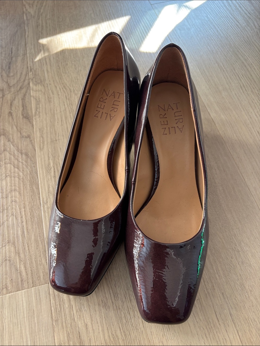 Naturalizer Women's Burgundy Patent Pumps